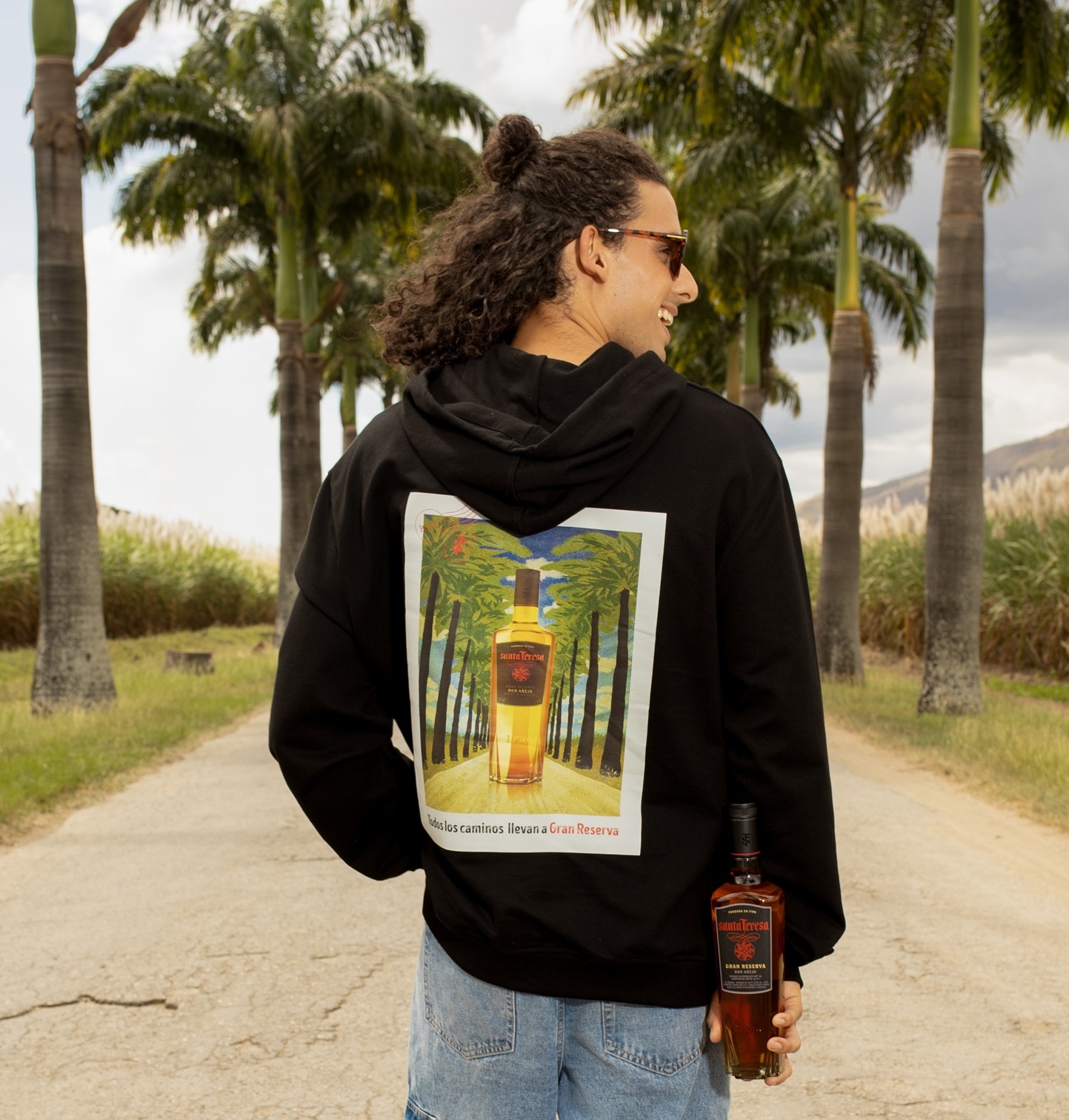 Hoodie Balú Saca El Pecho